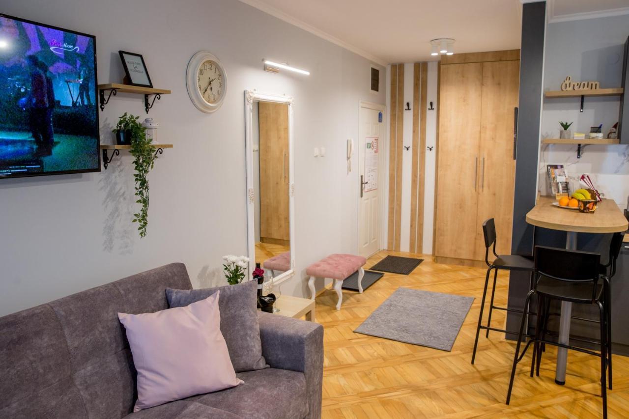 Apartment Studio Milena Subotica Buitenkant foto