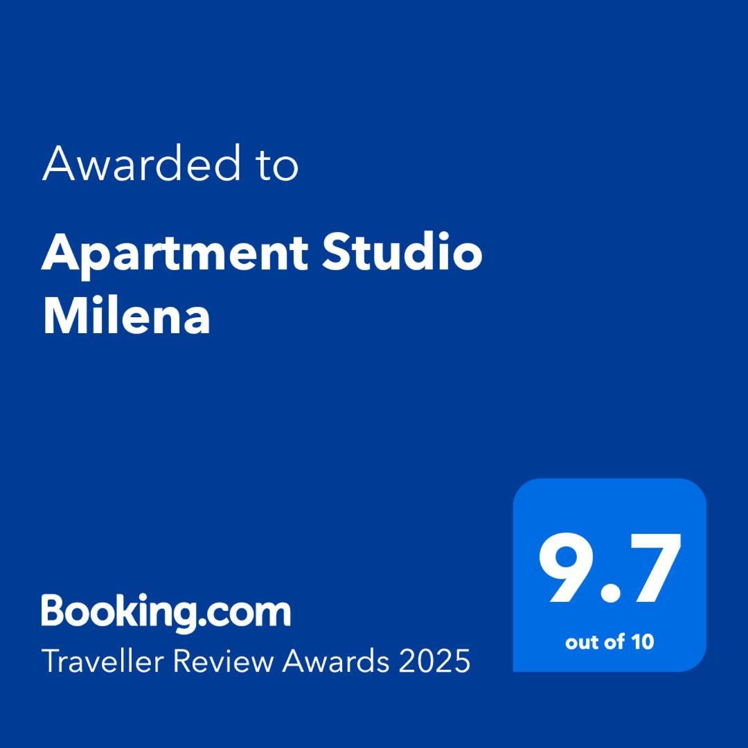 Apartment Studio Milena Subotica Buitenkant foto
